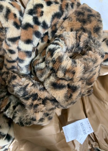 Leopar Desenli Peluş Kapüşonlu Ceket - Görsel 12