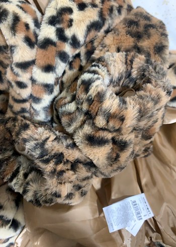 Leopar Desenli Peluş Kapüşonlu Ceket - Görsel 11