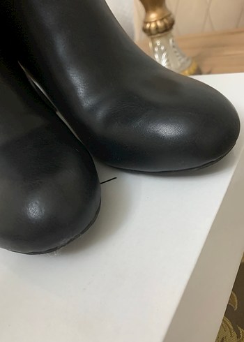 CATWALK Siyah Deri Tokalı Topuklu Kadın Bot - Görsel 5