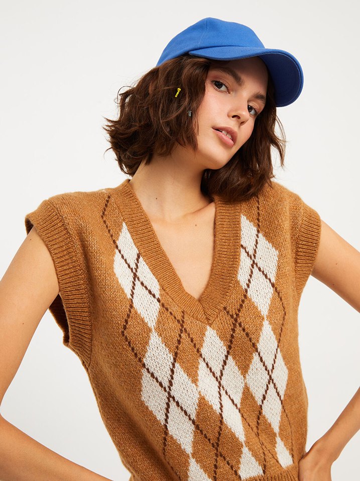 XSIDE V Yaka Desenli Kadın Triko  Nakışlı Örgü Süveter - Görsel 2