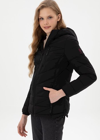 USP ASSN Siyah Kemerli Yüksek Yakalı Kadın Mont - Görsel 3