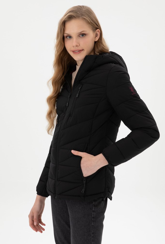 USP ASSN Siyah Kemerli Yüksek Yakalı Kadın Mont - Görsel 3