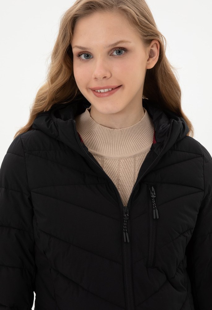 USP ASSN Siyah Kemerli Yüksek Yakalı Kadın Mont - Görsel 2