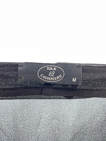 m Beden siyah Renk Silk & Cashmere Bluz %70 İndirimli.