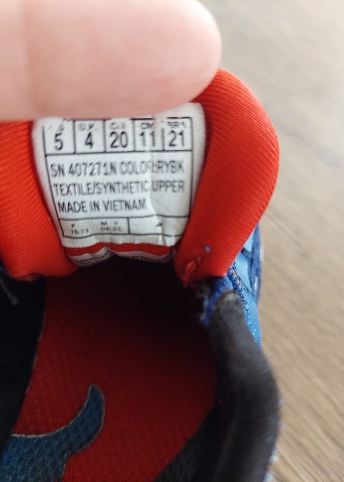 Skechers spor ayakkabı - Görsel 2