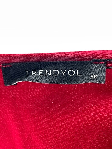 36 Beden kırmızı Renk Trendyol & Milla Kısa Elbise %70 İndirimli.