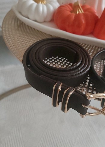  Beden Kadın Siyah Deri Tokalı Kemer