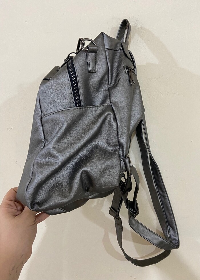 Kadın sırt çantası - Görsel 2