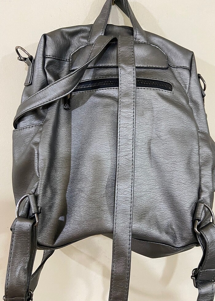 Kadın sırt çantası - Görsel 3