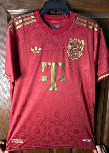 xl Beden Bayern Münih 125. Yıl özel Forma