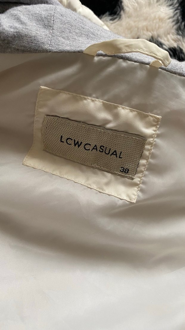 Beyaz Yüksek Yakalı Şişme Yelek - Görsel 4