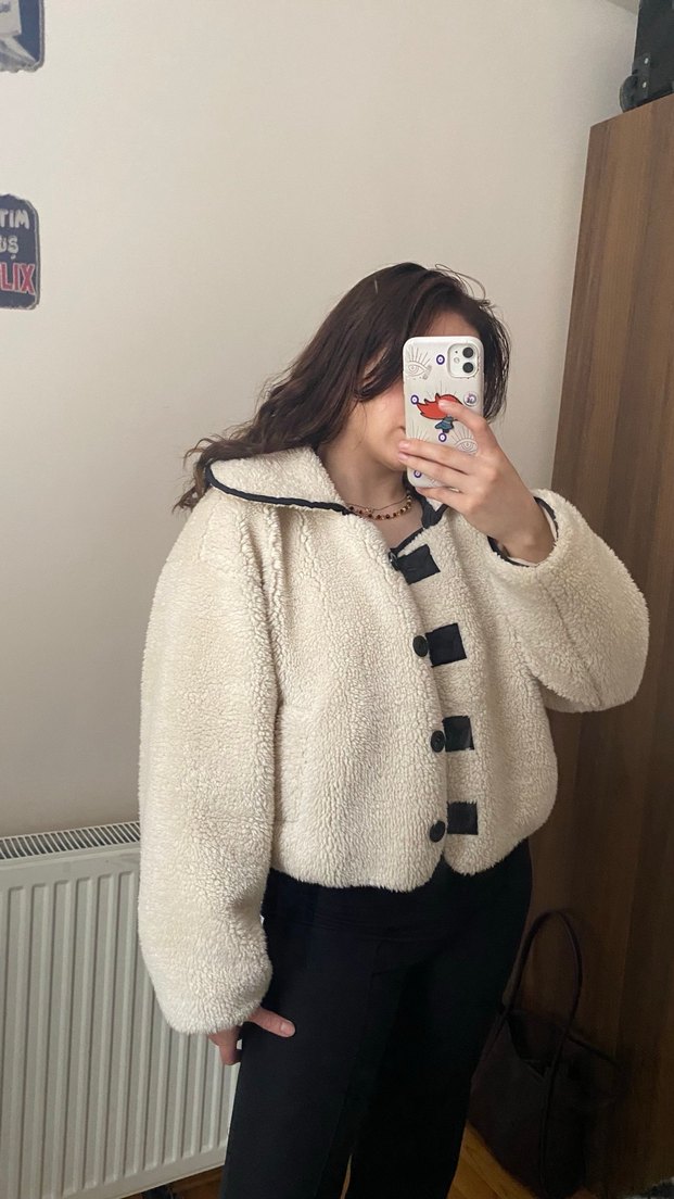 Bej Peluş Kadın Kışlık Mont - Görsel 4