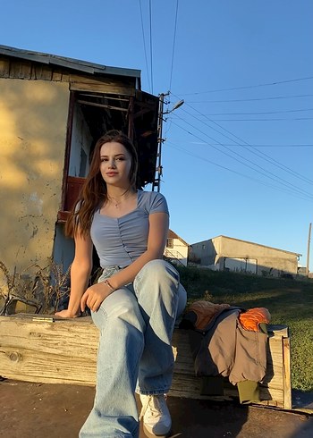 Mavi V Yaka Kadın Crop Top - Görsel 2