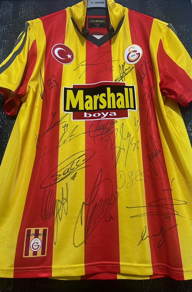 Galatasaray Retro İmzalı Forma - Görsel 2