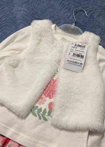 Beyaz Kürklü Bebek Kız Takımı - Görsel 3