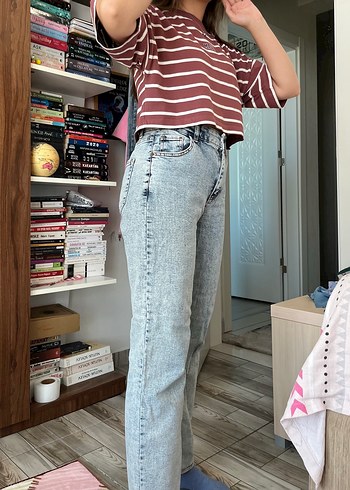 Gri Batik Desenli Rahat Kesim Kadın Jean