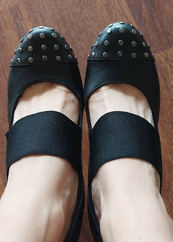 ADIDAS, 37 numara topuklu deri ayakkabı - Görsel 2