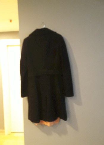 Düğmeli Siyah kısa  kaşe Kaban - Görsel 2