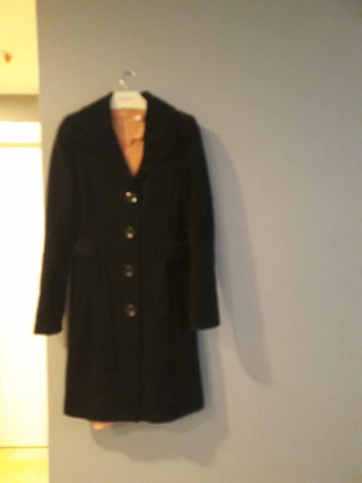 Düğmeli Siyah kısa  kaşe Kaban - Görsel 3