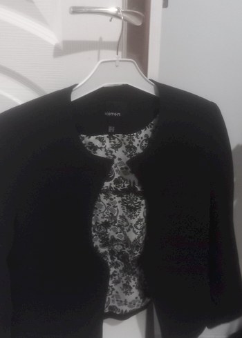Siyah Düğmeli Kadın Blazer Ceket