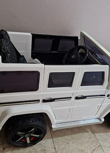 Beden beyaz Renk akulu jeep