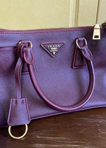 Mor Deri Prada Kadın Çanta - Görsel 7