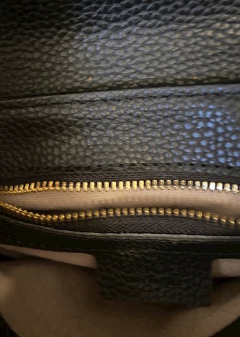 Siyah Deri Püsküllü Kadın Çantası - Görsel 5