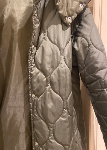 Düğmeli Uzun yesıl mont - Görsel 5