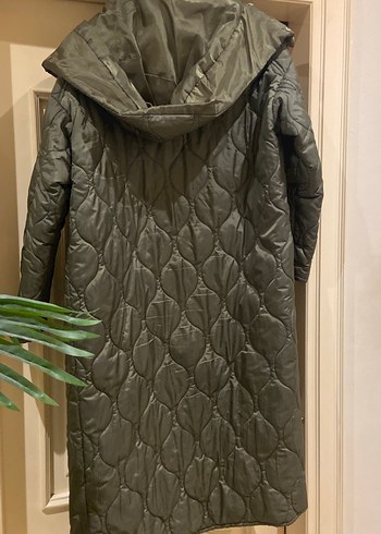 Düğmeli Uzun yesıl mont - Görsel 6