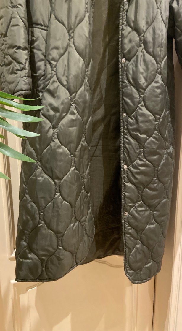 Düğmeli Uzun yesıl mont - Görsel 2