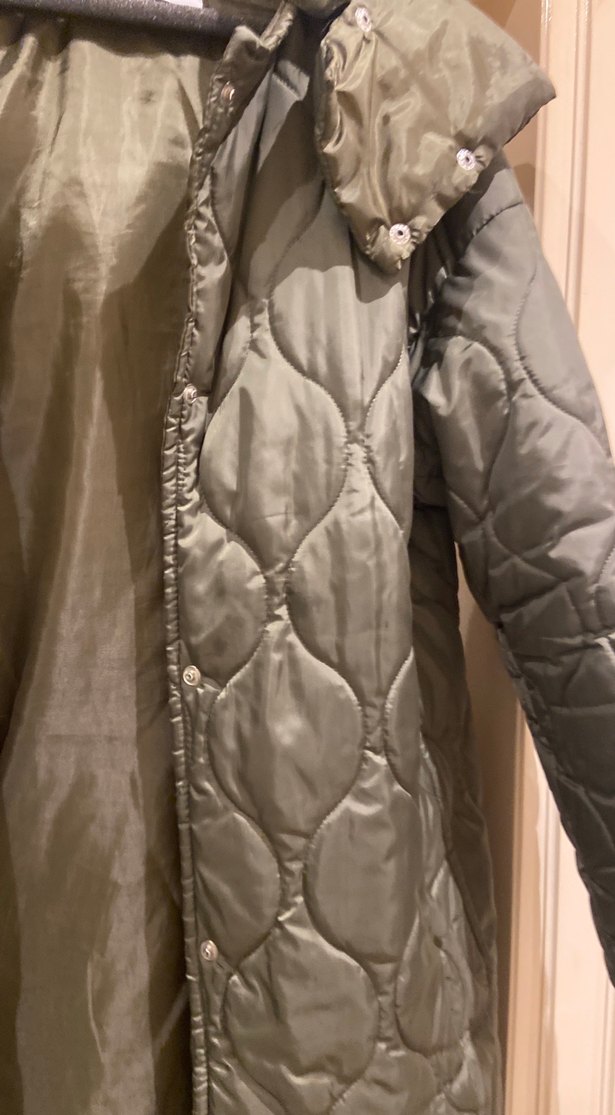 Düğmeli Uzun yesıl mont - Görsel 5