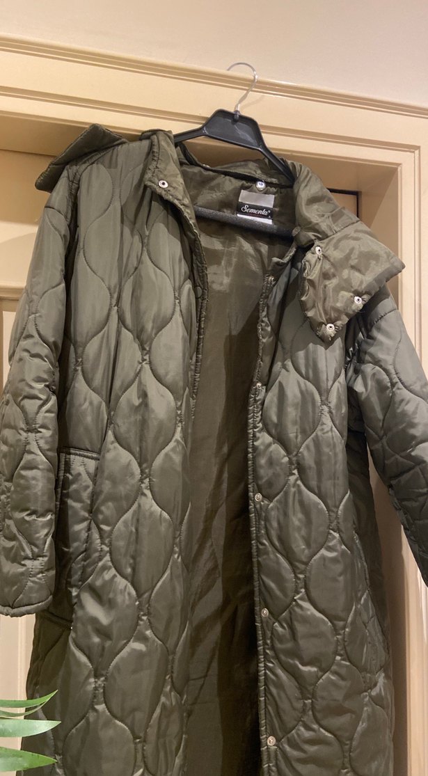 Düğmeli Uzun yesıl mont - Görsel 3