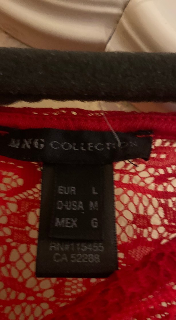 Dantel Detaylı Kırmızı V Yaka Midi Elbise - Görsel 4