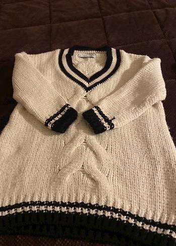 Beyaz V Yaka Örgü Kadın Kazak - Görsel 5