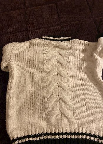 Beyaz V Yaka Örgü Kadın Kazak - Görsel 7