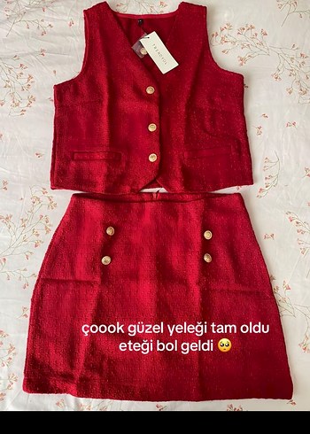 Kırmızı Mini Düğmeli Kadın Yelek etek takım