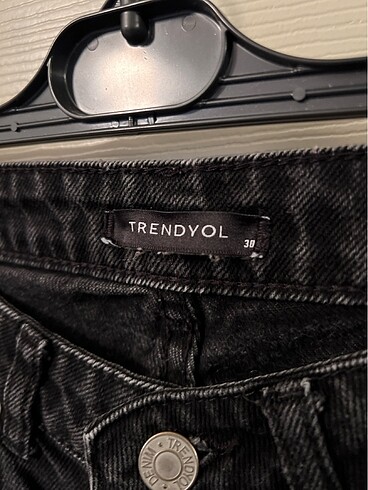 38 Beden siyah Renk Trendyol Jeans