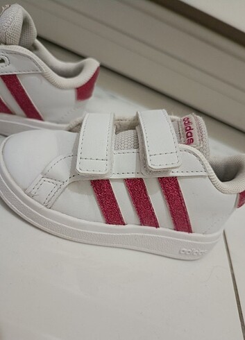 Orjinal adidas temiz ayakkabı