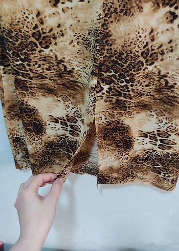 Kahverengi Yılan Desenli Kolsuz gecelik - Görsel 4