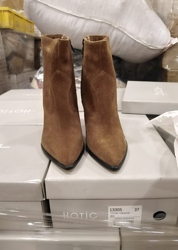 Kahverengi Süet Stiletto Topuklu Bot - Görsel 2