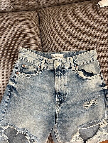 xs Beden Bershka mom jean