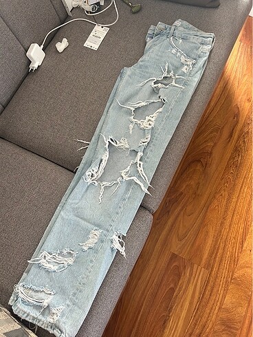 Bershka Bershka yırtık mom jean