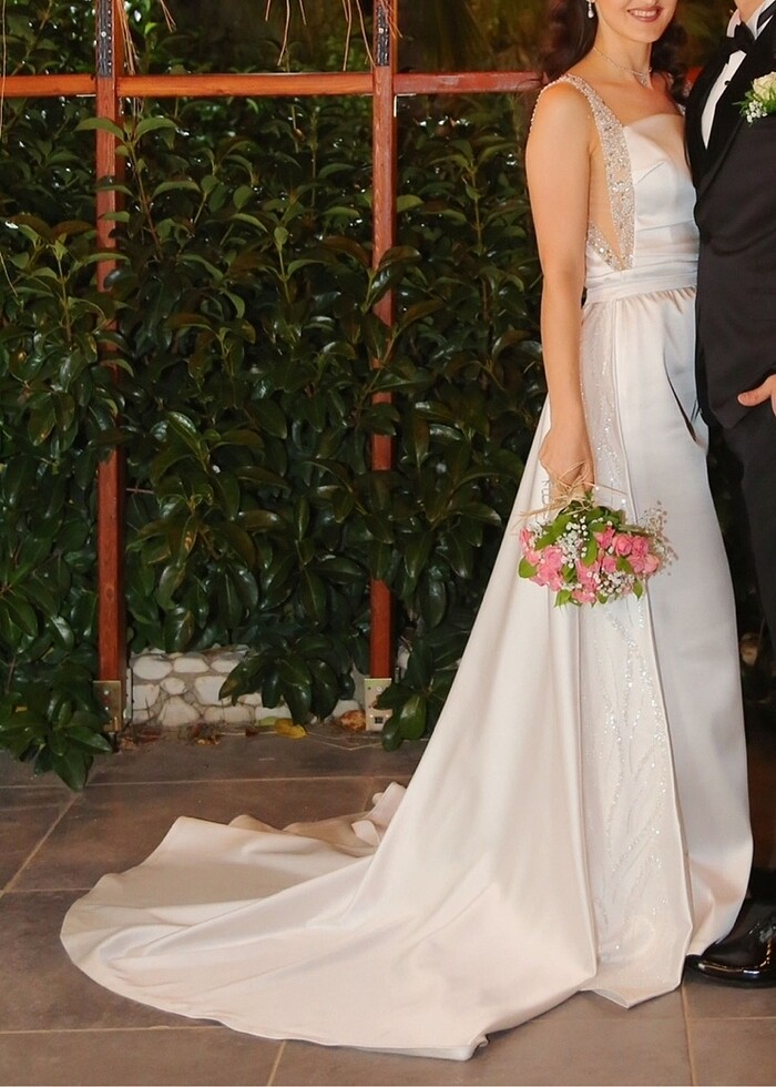 Gelinlik. Özel dikim. Eteği iki şekilde kulanılıyor. - Görsel 3