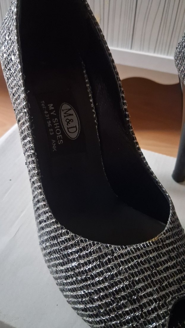 Gri Zebra Desenli Pliseli Topuklu Kadın Ayakkabı - Görsel 3