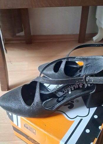 Siyah Tokalı Blok Topuk Kadın Ayakkabı - Görsel 4