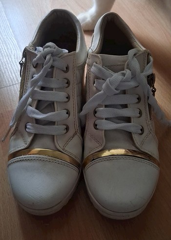 Beyaz Kadın Dolgu Topuklu Spor Ayakkabı - Görsel 4