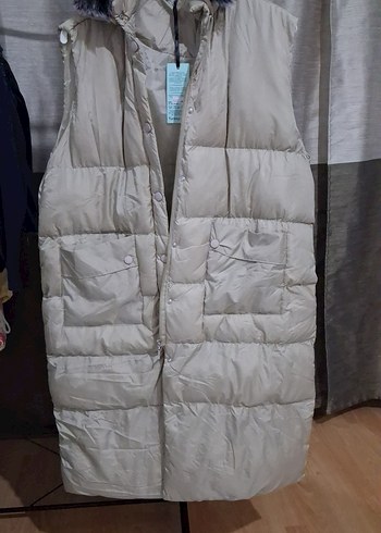 Kürk Detaylı Bej Midi Kadın Yelek