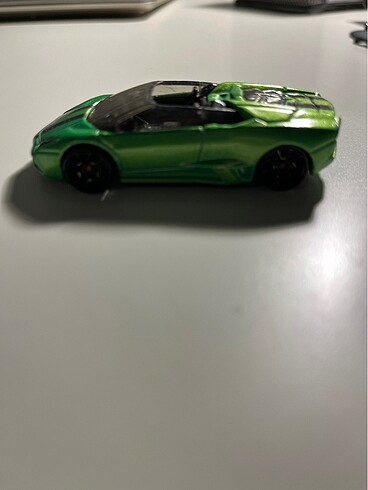  Beden Hot wheels Lamborghini Reventon Roadster