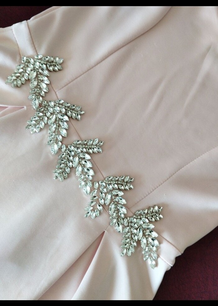 Pudra/Somon arası çok hoş bir davet elbisesi - Görsel 2