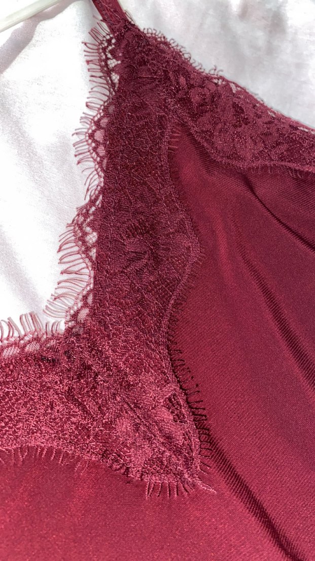 Bordo Dantel Detaylı V Yakalı Kadın üst - Görsel 2